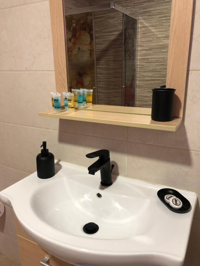 Faros Apartment Sfakia Bagian luar foto
